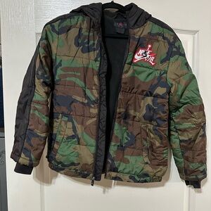 Boys size large NikeAir Camo coat